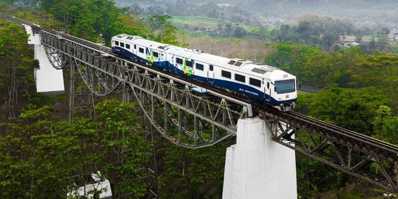 Gandeng Kadin Kota Surakarta, KAI Wisata Hadirkan Royal Java Train Tour