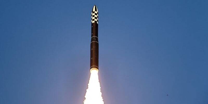 Sasar AS, Korea Utara Sukses Uji Coba ICBM Hwaseong-18