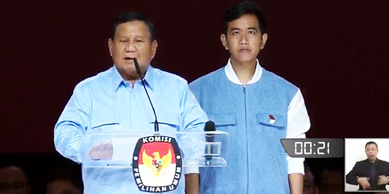 Akhiri Debat, Prabowo Minta Maaf ke Anies dan Ganjar